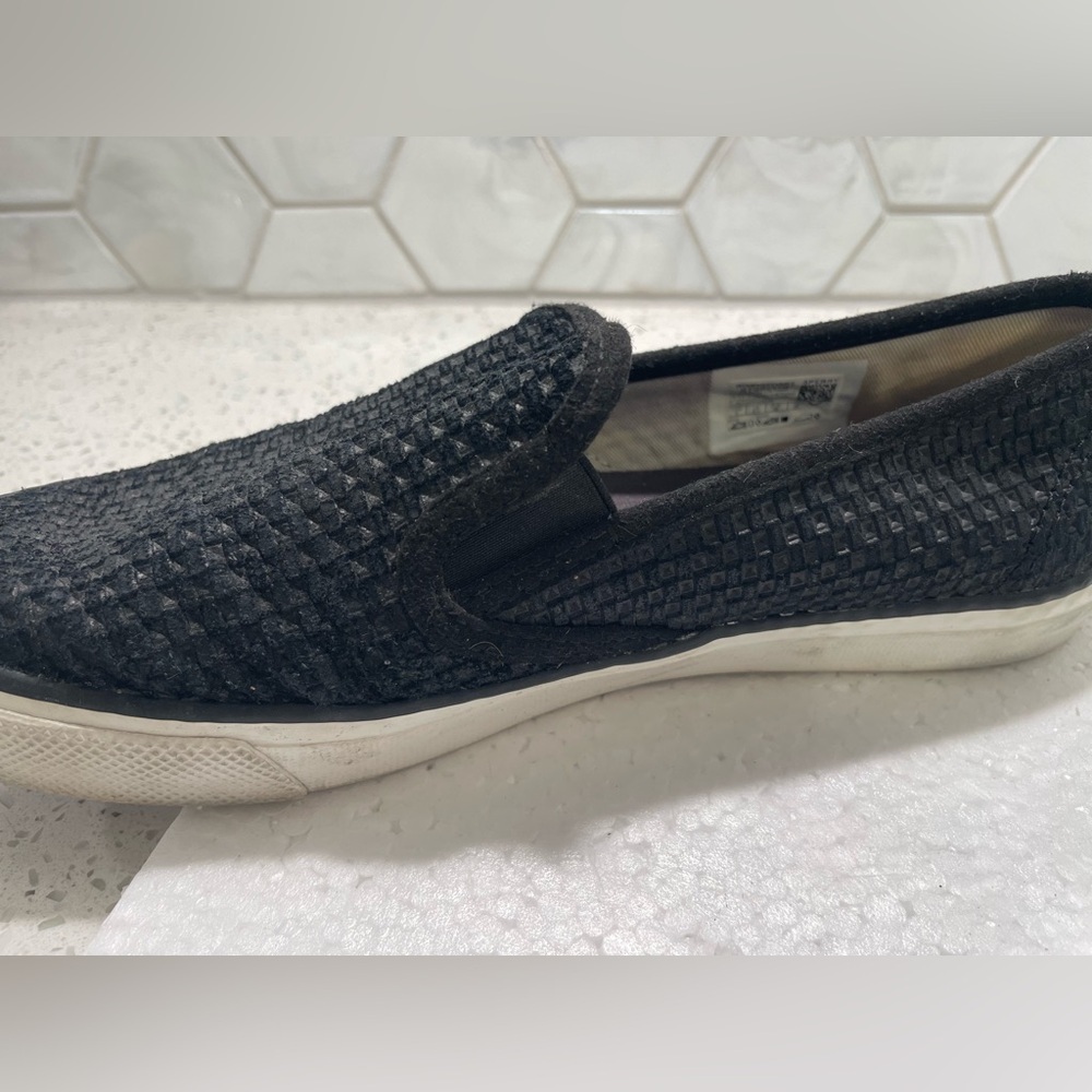 Sperry Woman’s ‘Seaside’ Woven Embossed Suede Sli… - image 3